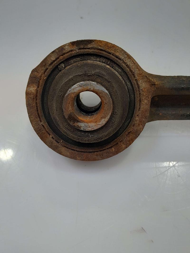 2014 Kia Sedona Lower Control Arm Rr