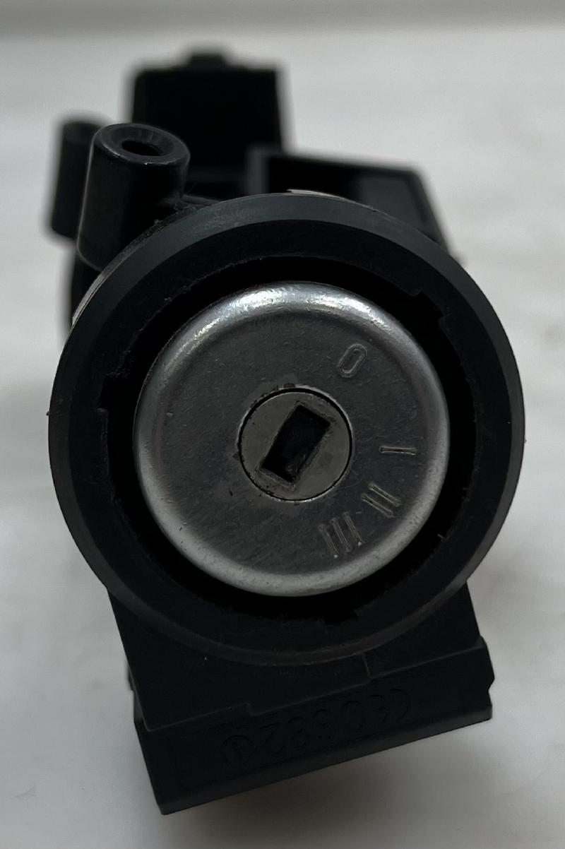 2012 - 2018 Ford Focus Ignition Switch Assembly without Key OEM