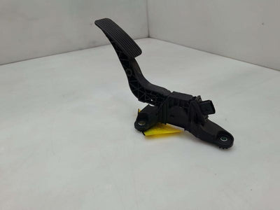 2016-2020 Hyundai Elantra Sedan Accelerator Pedal Assembly OEM 32700-F2100