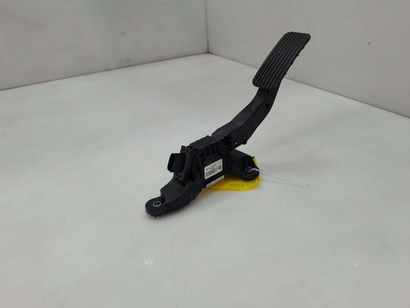 2016-2020 Hyundai Elantra Sedan Accelerator Pedal Assembly OEM 32700-F2100