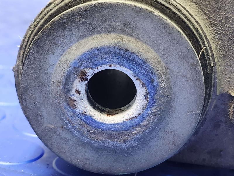 2003 Lincoln Town Car Lower Control Arm Front