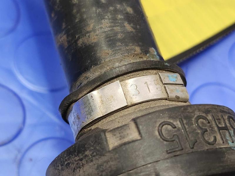 2013 Nissan Juke Axle Shaft