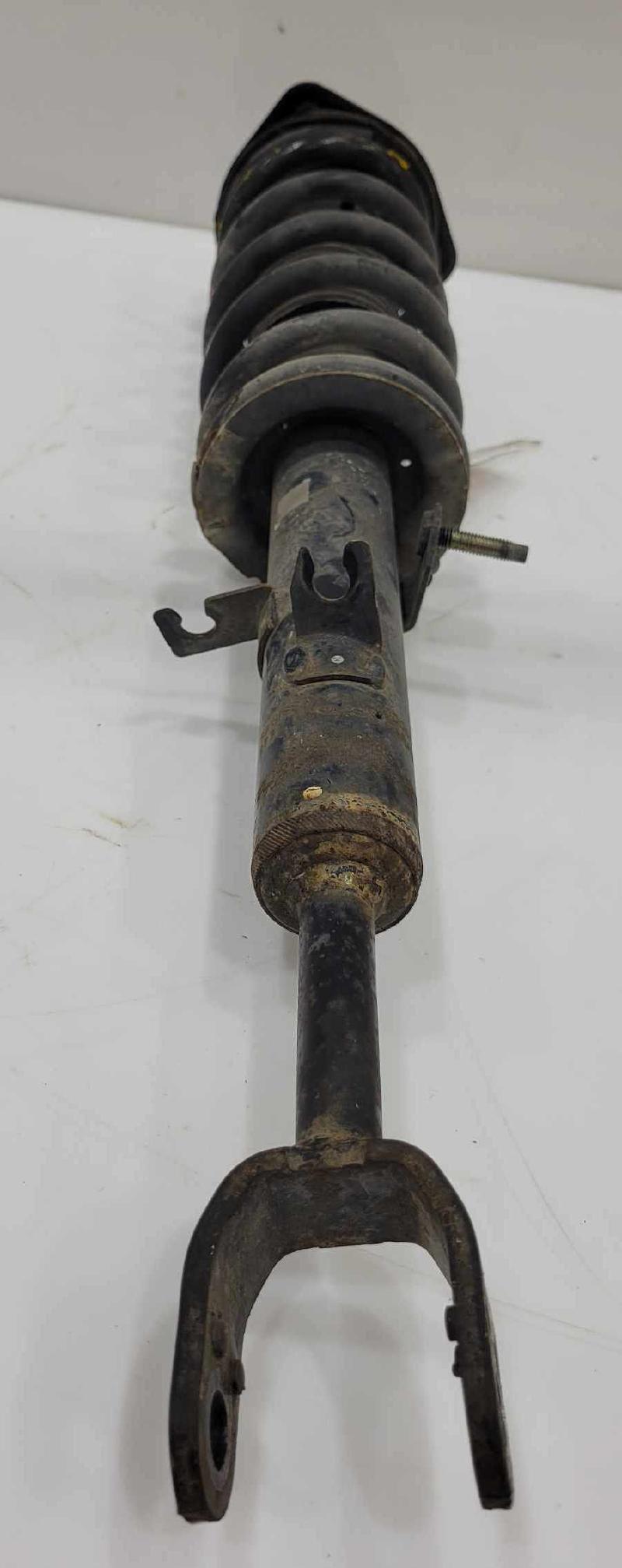 2003 - 2006 Nissan 350Z Front Strut Assembly LH Driver Side OEM 56110CD028