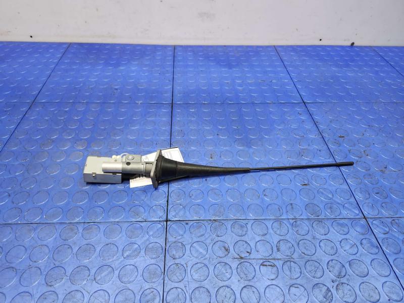 2014 Ford Mustang Antenna