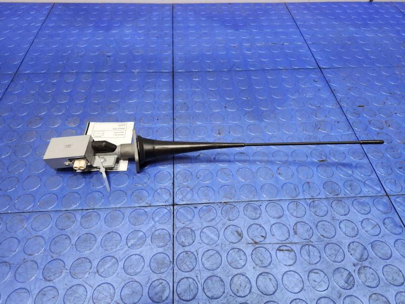 2014 Ford Mustang Antenna