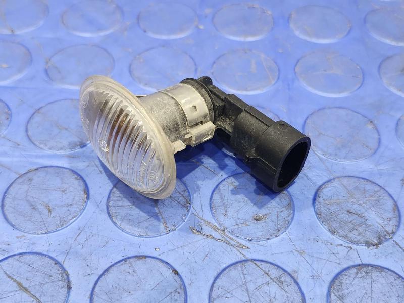 2011 Maserati Quattroporte Fog/Mark/Park/Turn Light/Lamp