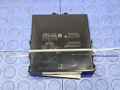 2018-2020 Toyota Prius Smart Key Computer Control Module OEM 89990-47220