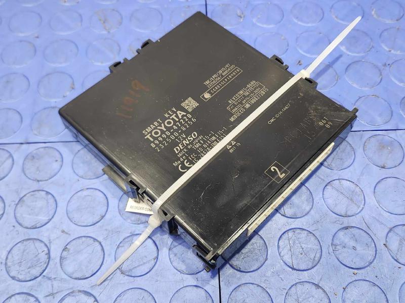2018-2020 Toyota Prius Smart Key Computer Control Module OEM 89990-47220