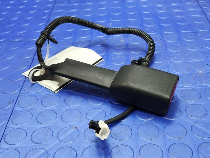 2015 Infiniti Q50 Front Seat Belt
