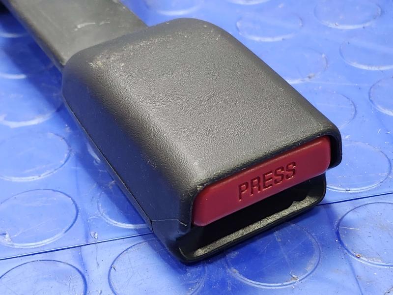2015 Infiniti Q50 Front Seat Belt