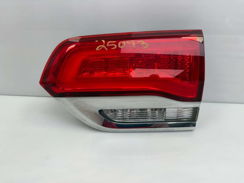2014 Jeep Grand Cherokee Tail Light Assembly