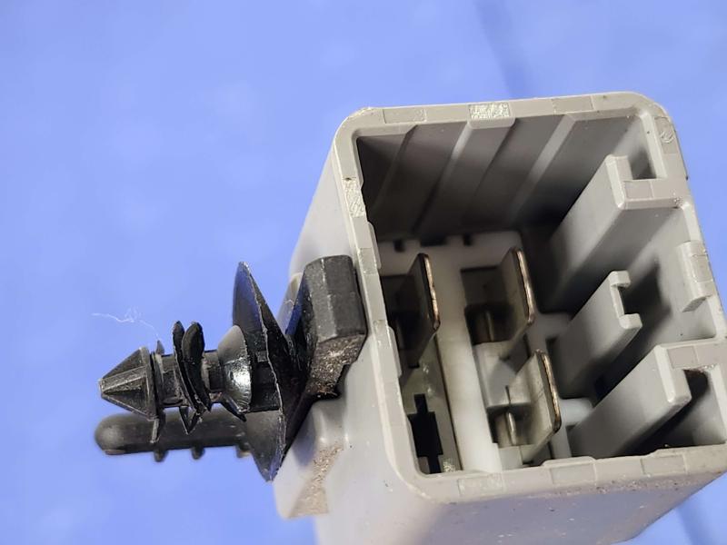 2013-2016 Ford Escape Center Console 110V Power Outlet Genuine OEM Part