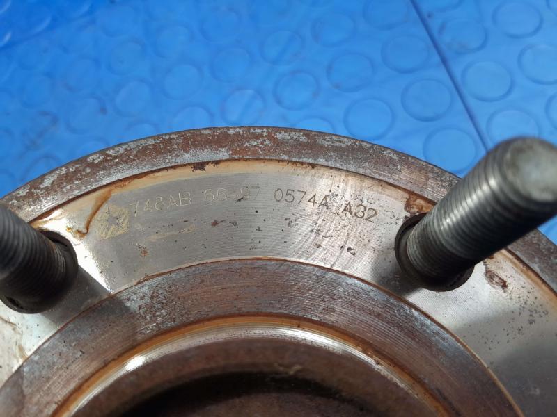 2014 Dodge Journey Spindle Knuckle Front
