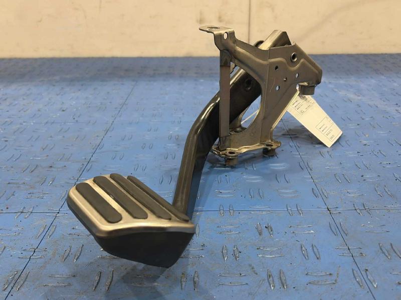 2016 Land Rover Range Rov Brake Pedal