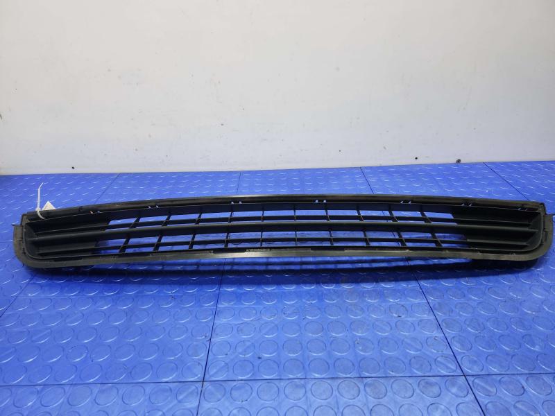 2019 Honda HR-V Grille
