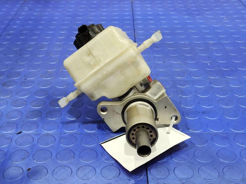 2008 BMW 128i Master Cylinder