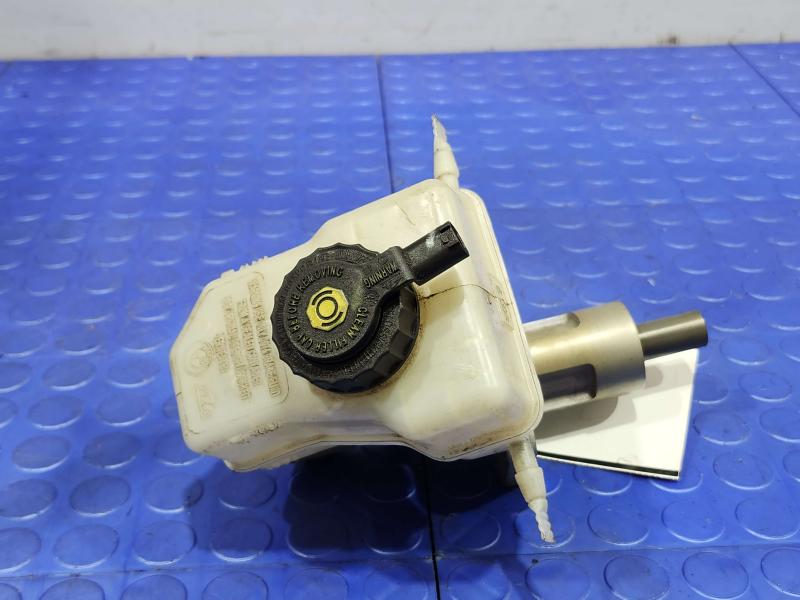 2008 BMW 128i Master Cylinder