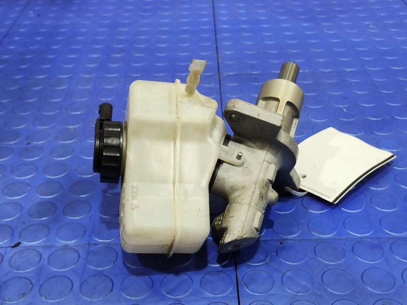 2008 BMW 128i Master Cylinder