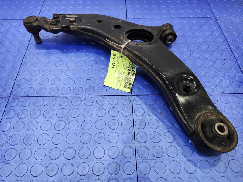 2014 Hyundai Santa Fe Lower Control Arm Front