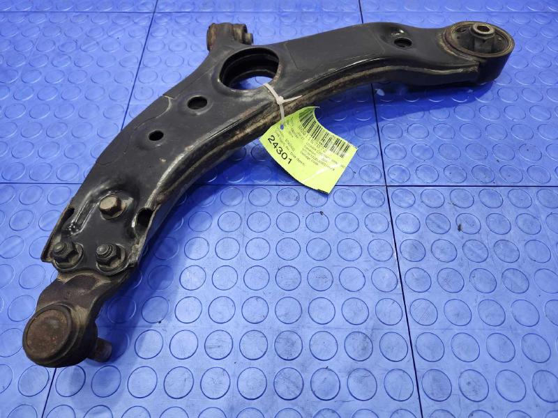 2014 Hyundai Santa Fe Lower Control Arm Front