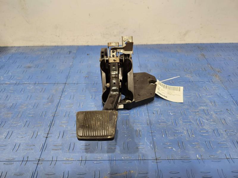 2015 Chrysler 200 Brake Pedal