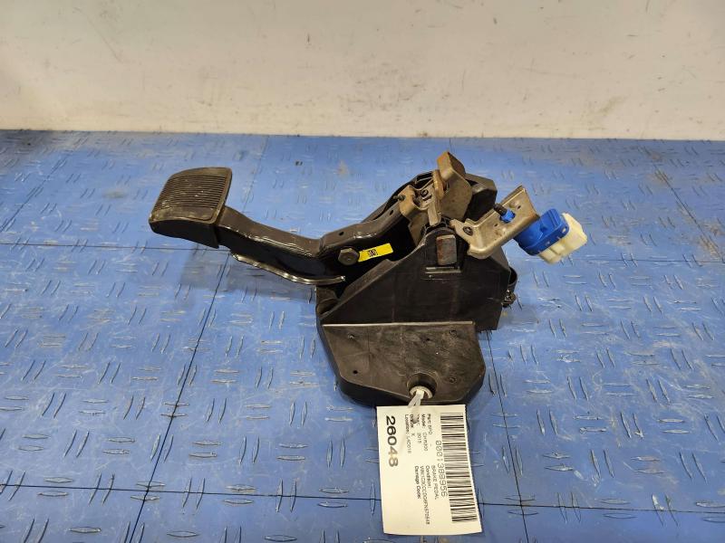 2015 Chrysler 200 Brake Pedal