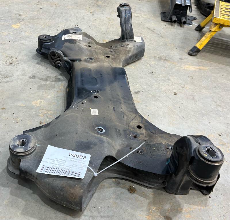 2016 Kia Sedona Crossmember/Cradle/Undercarria