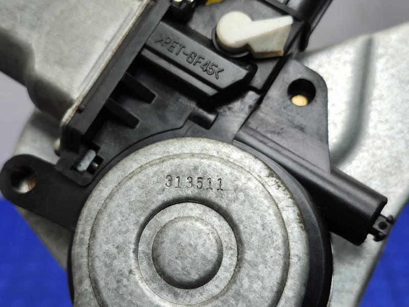 2006 Honda Ridgeline Back Glass Regulator