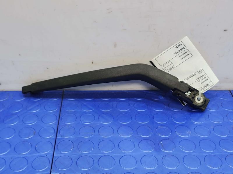 2014 Dodge Journey Wiper Arm