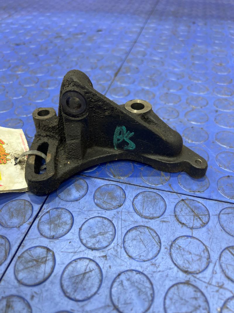 1986 - 1989 Honda Accord 2.0L Power Steering Pump Bracket OEM 56994-PH1-000