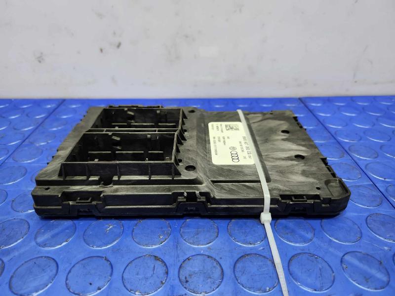 2017-2020 Audi Q7 Body Control Module BCM Genuine OEM 8W1907063CG