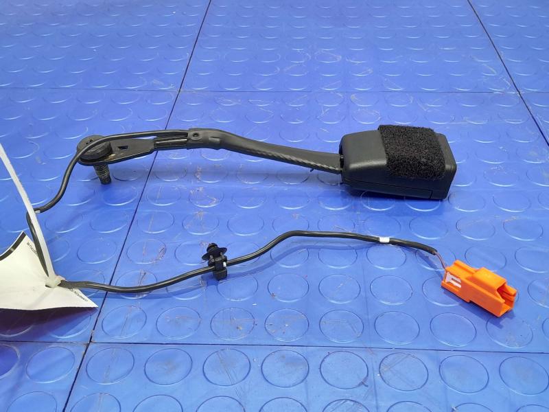 2017 Jaguar XE Front Seat Belt