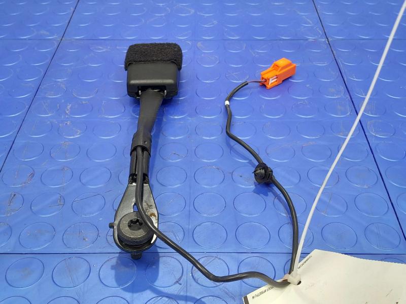 2017 Jaguar XE Front Seat Belt