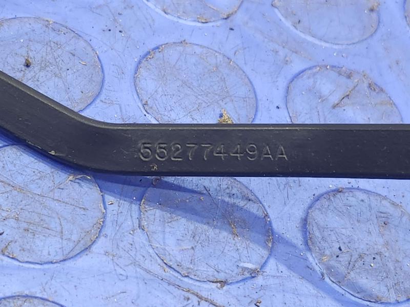2010 Dodge Ram 1500 Wiper Arm