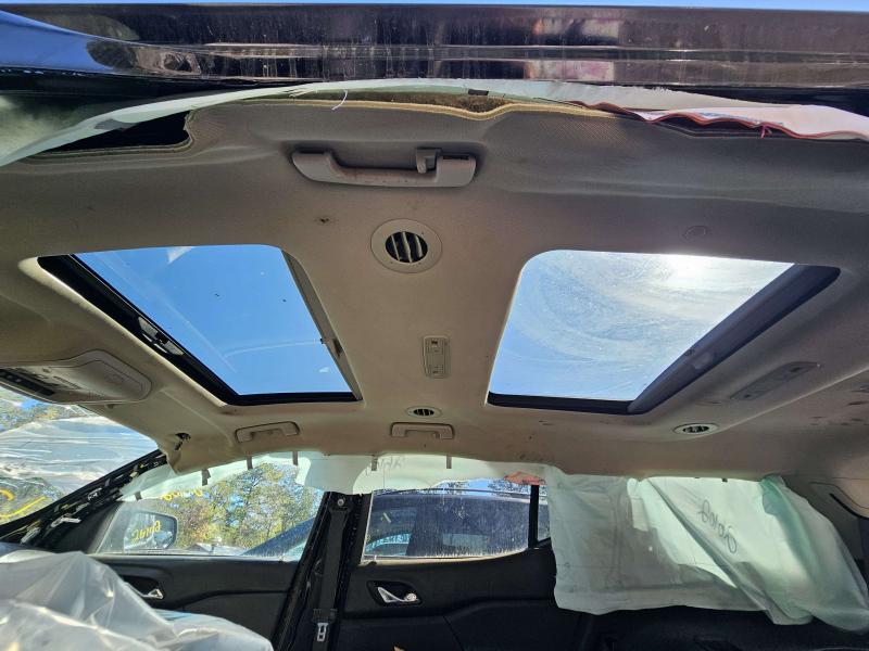 2017 GMC Acadia Roof Glass (Glass Only)