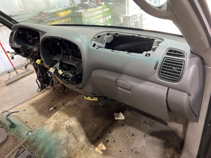 2003 Toyota Tundra Dash Panel