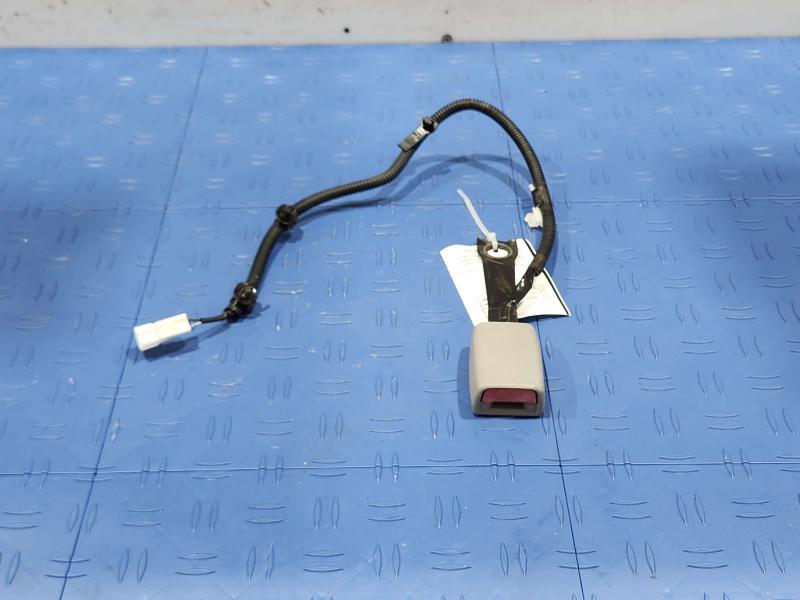 2017 Toyota Corolla Front Seat Belt