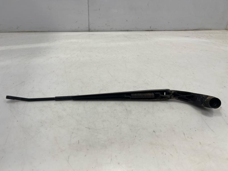 2014 Nissan Versa Wiper Arm