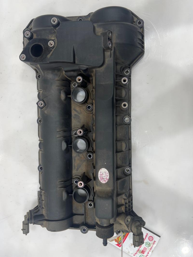 2017 Kia Sorento Valve Cover