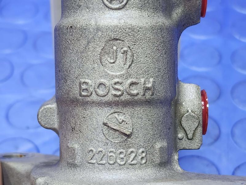 2009-2013 Infiniti FX35 FX37 FX50 OEM Brake Master Cylinder Assembly D6010JK01A