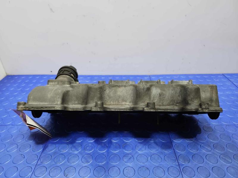 2002 Mercedes C-Class Valve Cover