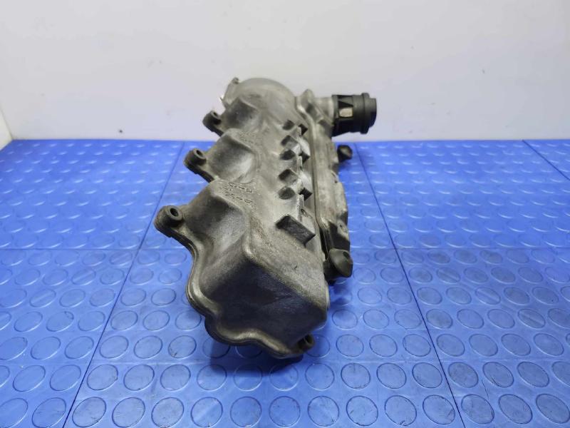 2002 Mercedes C-Class Valve Cover
