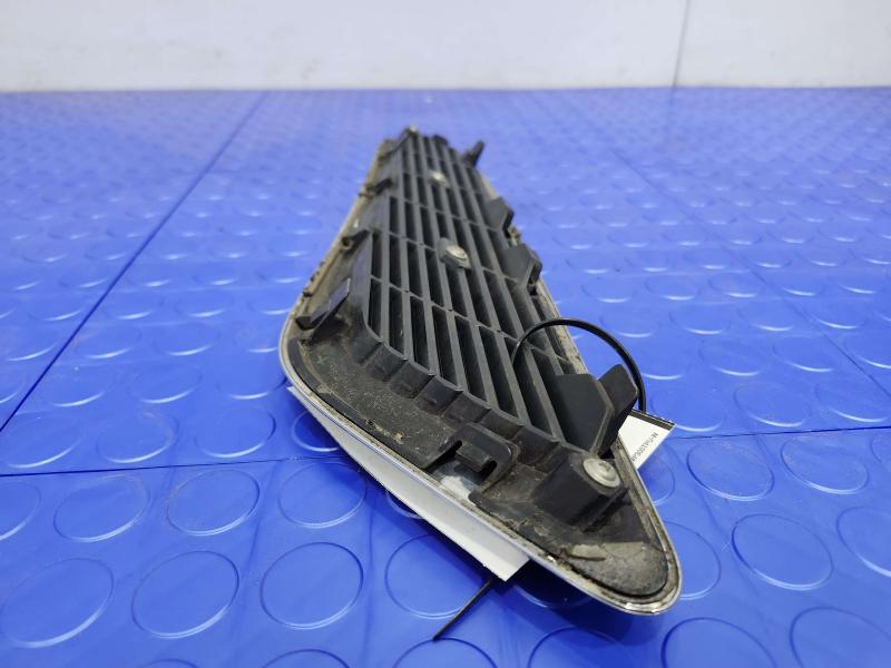 2011 Infiniti QX56 Fender Moulding
