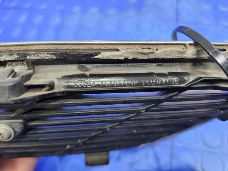 2011 Infiniti QX56 Fender Moulding