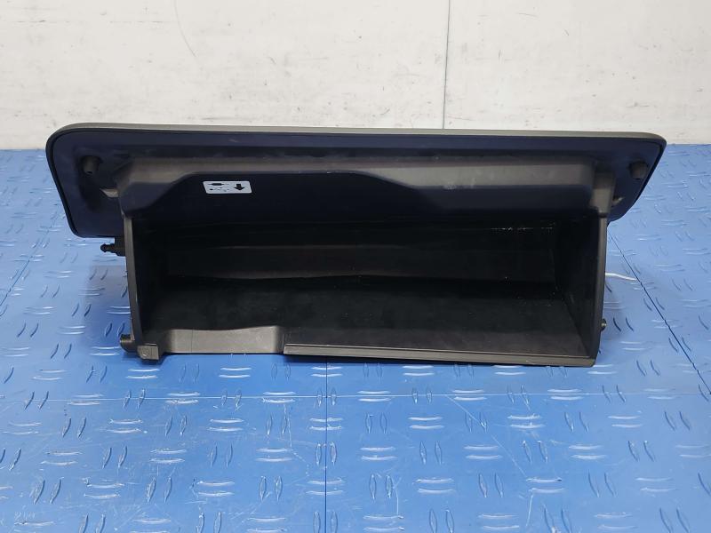 2013 Toyota Yaris Glove Box