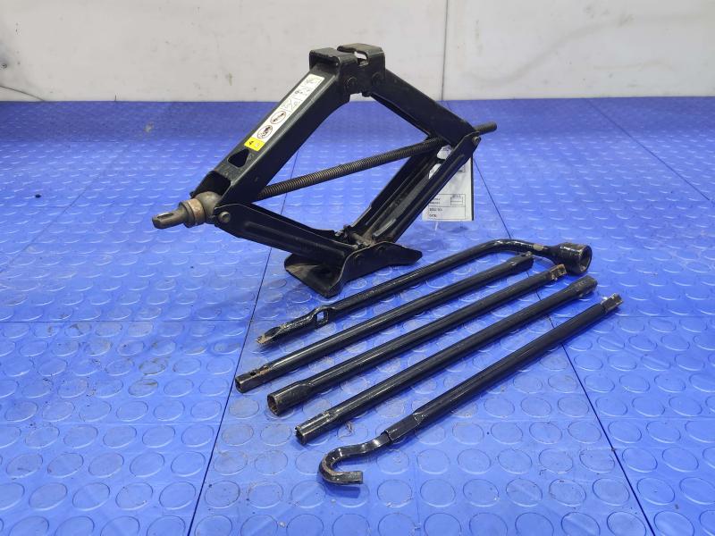 2010 Dodge Ram 1500 Jack Assembly