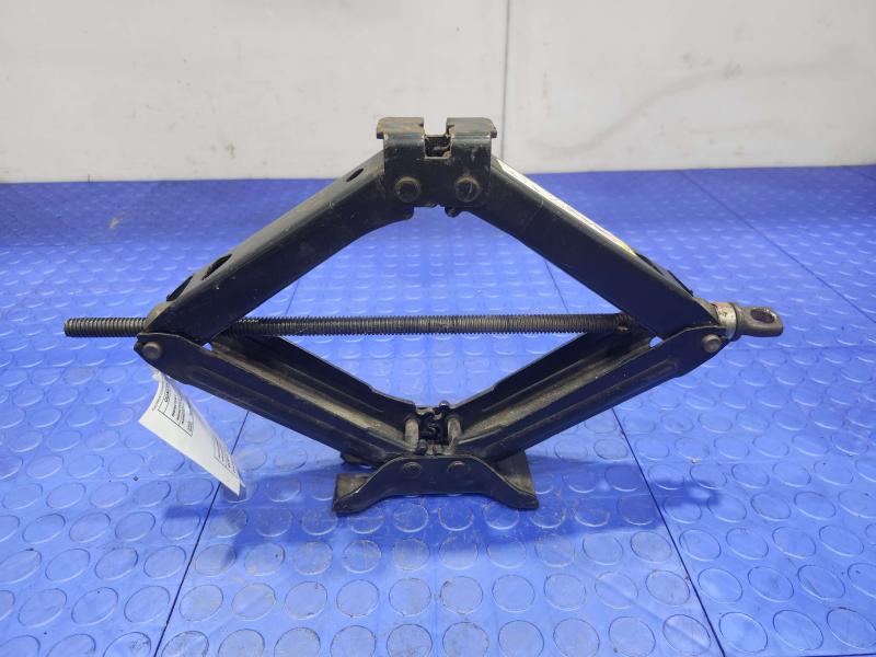 2010 Dodge Ram 1500 Jack Assembly