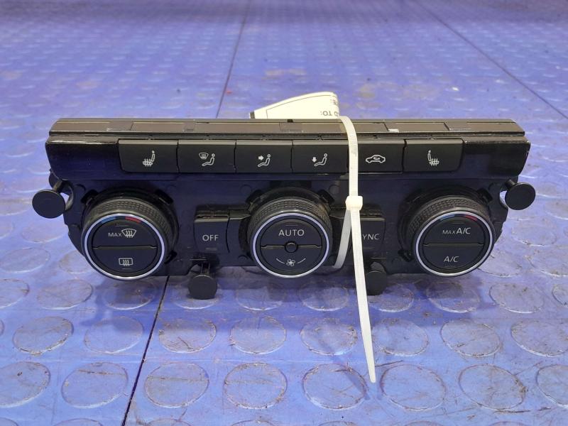 2020 Volkswagen Passat Heater A/C Control