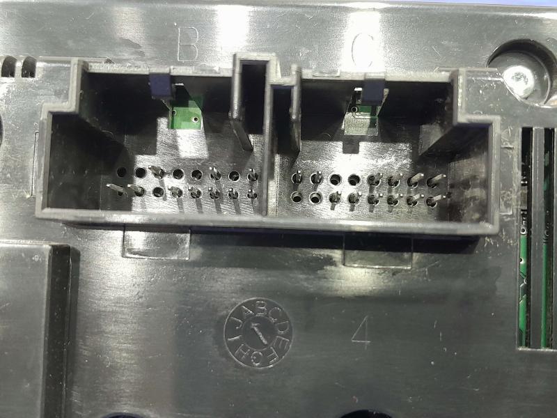 2020 Volkswagen Passat Heater A/C Control