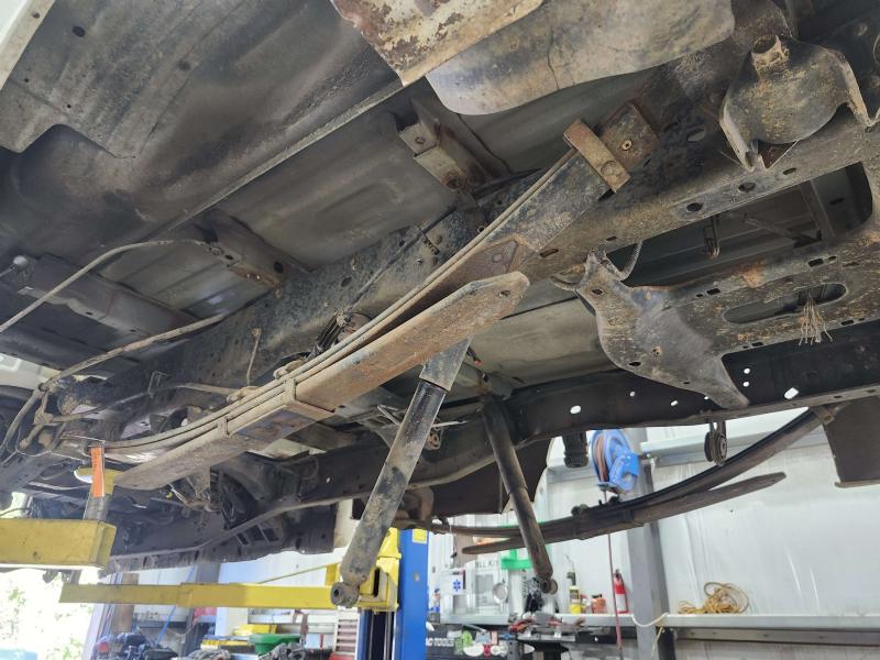 2013 Ford F-250 Super Duty Leaf Spring Rear